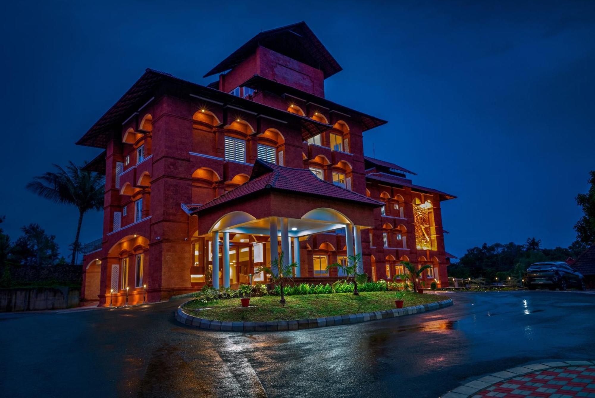Kumbanad Heritage Hotel Vennikulam المظهر الخارجي الصورة