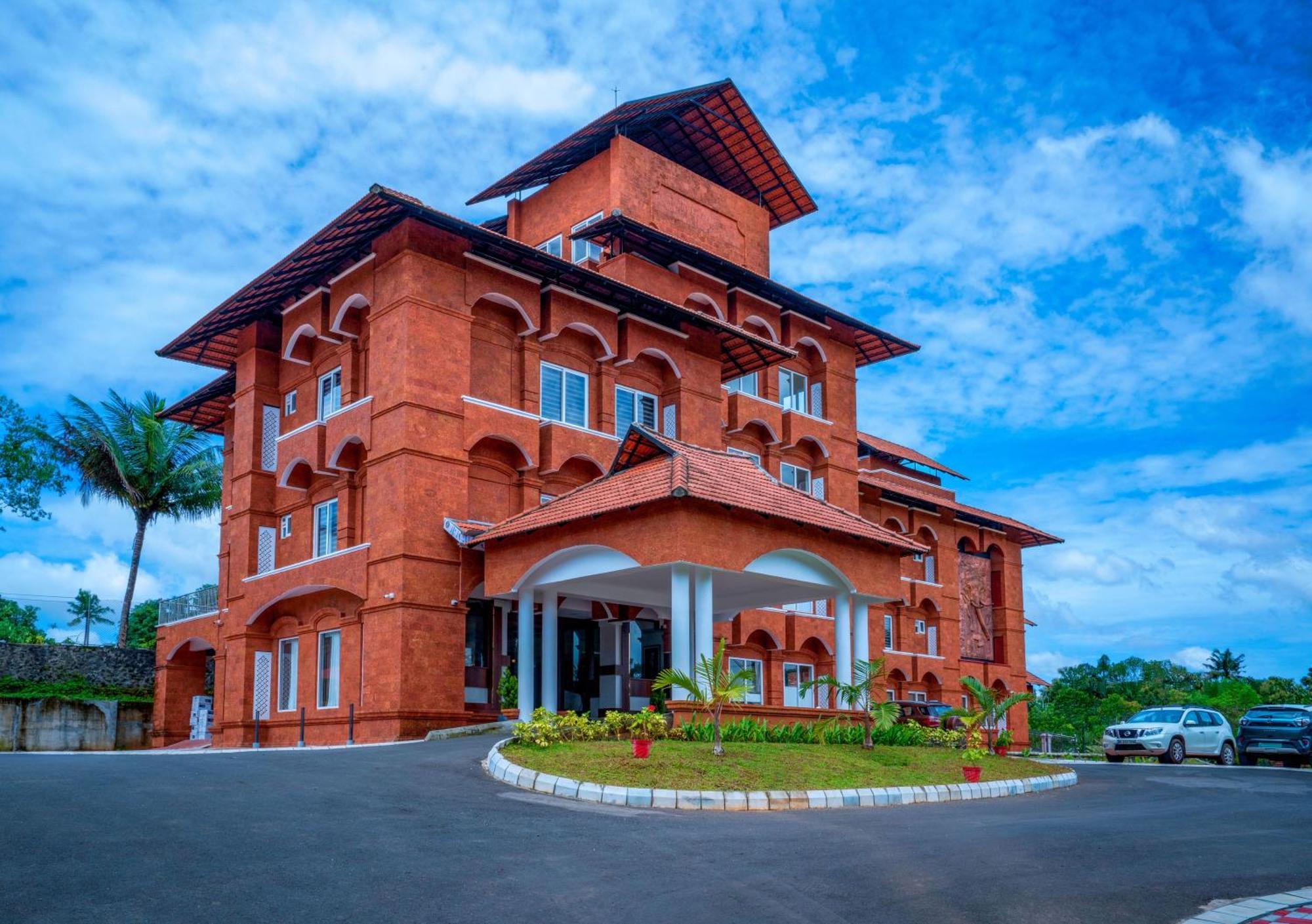 Kumbanad Heritage Hotel Vennikulam المظهر الخارجي الصورة